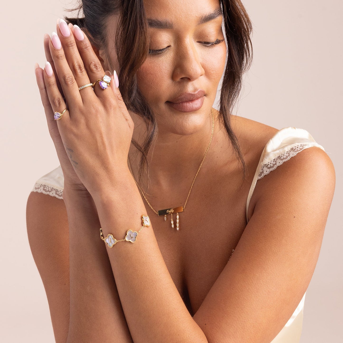 Armband med klöver och eget namn