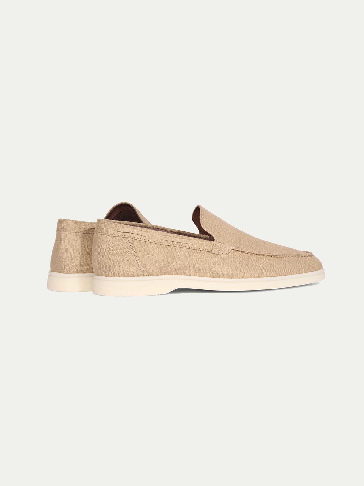 Loafers i mocka i yachtstil