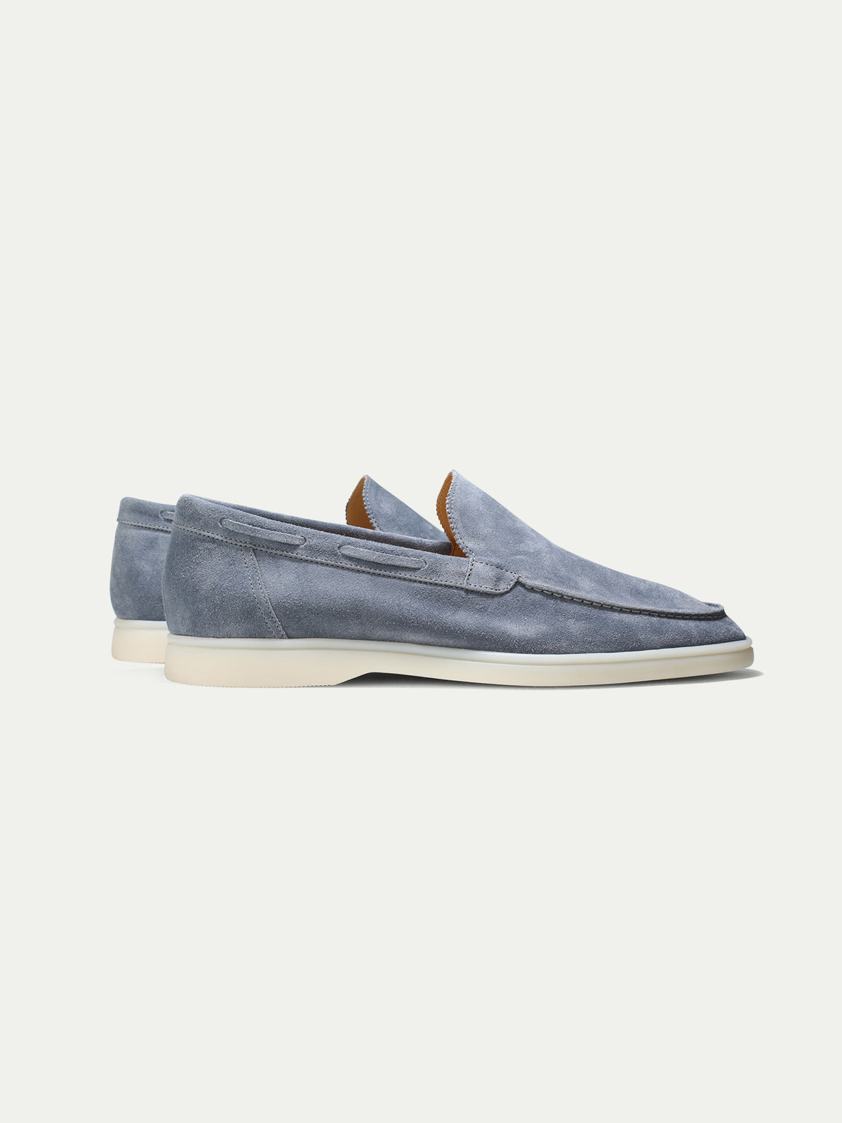 Loafers i mocka i yachtstil