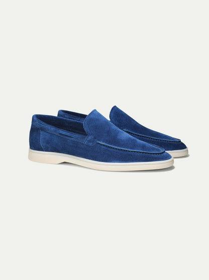 Loafers i mocka i yachtstil
