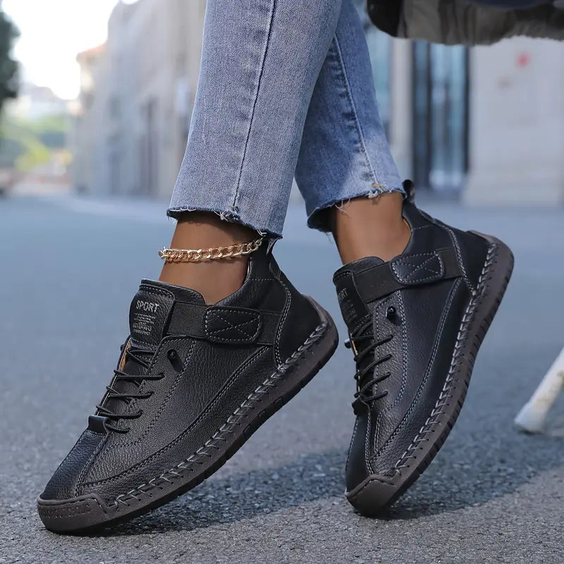 MIA ORTHOPEDISKA SNEAKERS