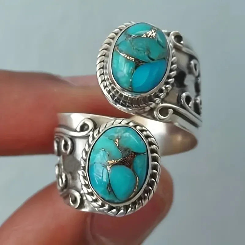 Elegant vintage-ring med turkos och korsmönster